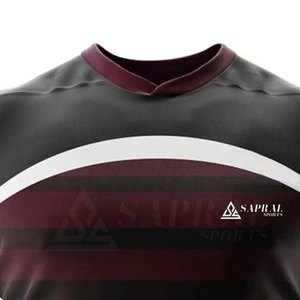 Ensembles d'uniformes de football rugby avec logo personnalisé de haute qualité Vêtements de sport respirants en polyester 100% avec service OEM à bas quantité minimale de commande - Product Image 4