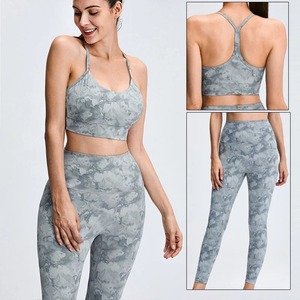 Nouveau Ensemble 2 pièces pour femmes coupe ajustée Survêtement d'entraînement imprimé par sublimation de haute qualité Design élégant vente en gros Ensemble de yoga et de gymnastique - Product Image 1