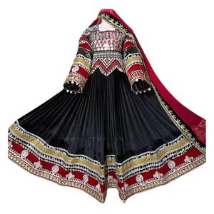 Robe maxi ethnique bohème vintage tribale afghane en dentelle écologique brodée à la machine, taille naturelle, faite à la main pour femmes - Product Image 1