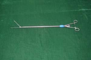 Pinza Satinsky Manual Reutilizable PENTAX Plateada de 10 mm x 40 cm, Instrumento Quirúrgico Laparoscópico de Acero Inoxidable, Aprobado por la CE, Alta Calidad - Product Image 3