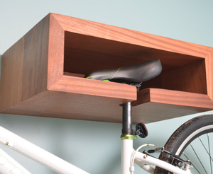 Soporte vertical de madera para bicicletas y estante de almacenamiento (interior) - Product Image 4