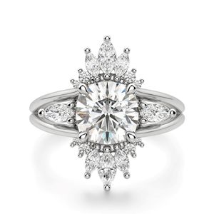 Anillo de compromiso de diamante de corte redondo para mujer - Product Image 1