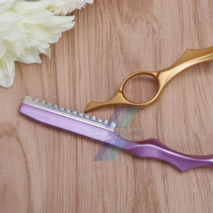 Maquinillas de afeitar personalizadas de una sola hoja de tamaño pequeño para salones de belleza Maquinillas de afeitar plegables manuales - Product Image 5