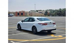 Camry Hybrid LE AWD 2022 d'occasion, sièges en cuir, jantes en alliage, conduite à gauche/droite, caméra de recul 360°, toit ouvrant panoramique, Camry LE Hybrid - Product Image 2