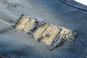 Pantalones vaqueros cortos para hombre de alta calidad, nuevos pantalones cortos de mezclilla rasgados de diseño personalizado para hombre con aspecto desgastado - Product Image 5