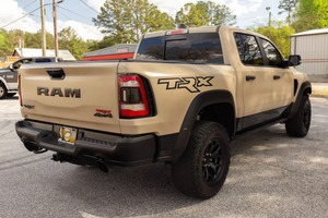 SUPER CLEAN Autos Usados de Lujo, Ram 1500 Crew Cab TRX Pickup 2021, 4 Puertas, 5 1/2 pies, Autos Usados Listos para Enviar a Todo el Mundo - Product Image 5