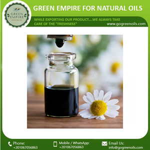 Aceite esencial de manzanilla azul natural 100% al por mayor para cosméticos y productos para el cuidado de la piel a granel - Product Image 2