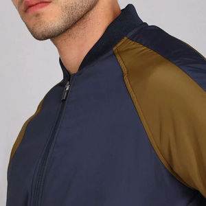 Nueva chaqueta de bombardero personalizada OEM para hombre con cuello levantado y logotipo frontal a prueba de viento transpirable moda de invierno - Product Image 5