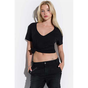 Camiseta Básica Casual con Cuello en V, Corte Ajustado, Talla XS, Manga Corta, Transpirable, de Algodón y Elastano, Diseño Sólido con Estampado 3D, Largo Recortado, con Logotipo - Product Image 2