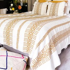 Manta Marroquí Hecha a Mano, Auténtica, Artesanal, Diseño Tribal, Suave, Tejida, Decoración para el Hogar, Regalo - Product Image 1