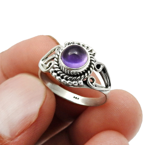 Pierre précieuse d'améthyste violette naturelle Bague classique de forme ronde en argent sterling 925 Bijoux de bohème faits à la main Fournisseur de gros prix - Product Image 3