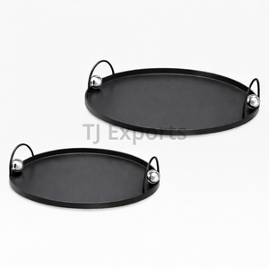 Serviteur à chocolat décoratif avec deux plateaux ronds noirs et une poignée centrale en perles de bois pour les maisons modernes - Product Image 2