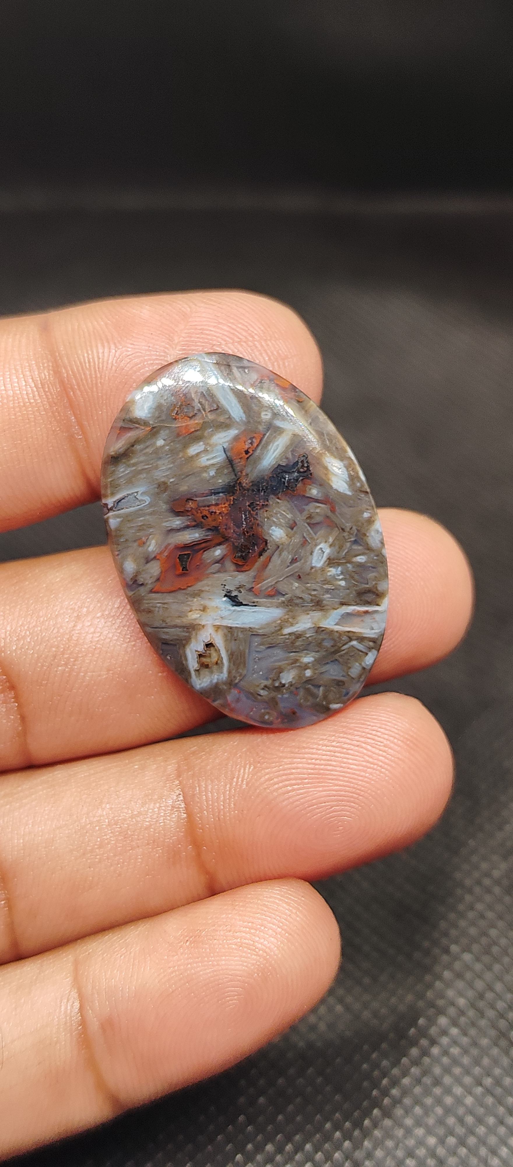 สีน้ำตาล