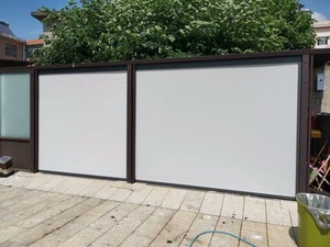 Stores enrouleurs en tissu résistant au vent à commande motorisée pour patio extérieur, télécommande, écran zippé - Product Image 1