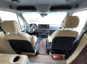 Autocaravanas Usadas Regency RV Ultra Brougham 25UL Más Vendidas, para 4-6 Pasajeros, EURO 5, Una Habitación, Interiores Espaciosos, Listas para Usar - Product Image 2