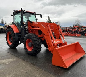 2019 pour tracteur Kubota de luxe M7-152 haute puissance avec pompe et moteur à composants avancés - Product Image 1