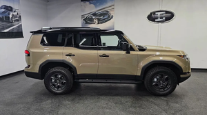 JTJTBCDX7T5074682 2026 SUV de Lujo con Tracción en las Cuatro Ruedas, Motor V6 Twin Turbo de 3.4L, 349hp, 650Nm de Torque, Velocidad Máxima 210km/h - Product Image 3