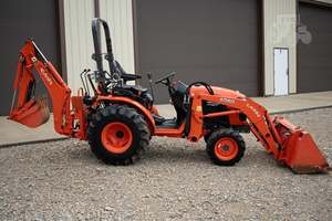 2017 para B2601HSD Tractor de ruedas usado 140HP - Product Image 4