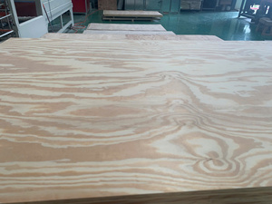 Contreplaqué de pin de qualité AA 5/6/9mm du fabricant vietnamien Planches polyvalentes réutilisables Produit de premier choix - Product Image 3