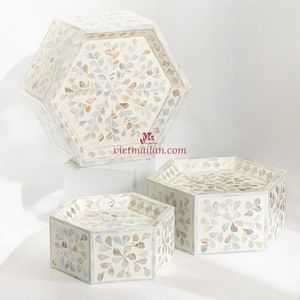 Support à gâteau en nacre naturelle pour la présentation de desserts et la décoration de table en provenance du Vietnam - Product Image 3