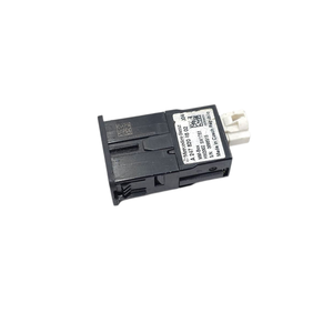PORTA USB MERCEDES Serie Classe A (W177) A2478204602 (18>) - Product Image 4