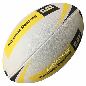 Pelota de Rugby de la marca Indian Custom cosida completamente a mano con agarre duradero y con vejiga para uso profesional - Product Image 3