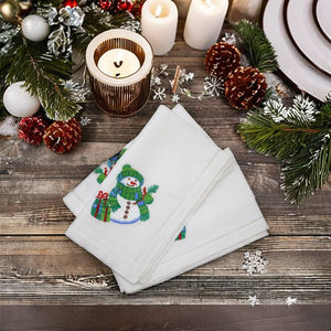 Serviette de table en tissu de coton personnalisée brodée Noël vert bonhomme de neige serviette de table ourlet serviettes de table maison hôtel événements vacances - Product Image 6