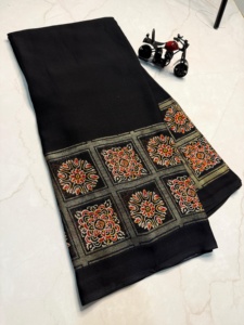 Saree Premium Saree en mousseline de soie mousse épaisse avec bordure en satin Zari et impression numérique saree blanc vêtements ethniques en gros - Product Image 2