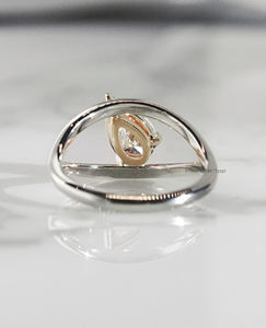 Bague de fiançailles Moissanite coupe poire 1.40 Ct pour femme Bague Solitaire allongée Bague Moissanite minimaliste en forme de poire pour femme - Product Image 3