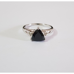 Anillo Solitario Shah Gems de Plata de Ley 925 para Mujer con Espinela Negra Natural y Topacio Blanco en Forma Geométrica para Compromiso - Product Image 2