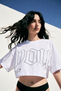 เสื้อยืดตัดสั้นชิคสำหรับผู้หญิงสไตล์สตรีทลำลองฤดูร้อนน้ำหนักเบาใส่สบาย - Product Image 5