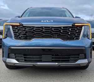 Oferta de Venta Relámpago 2026 Kia Sorento Híbrido Enchufable EX AWD, Vehículo Utilitario Deportivo, Motor de 4 Cilindros Turboalimentado de 1.6L PHEV - Product Image 1