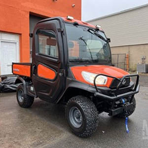 Véhicule utilitaire 4x4 Kubota RTV-X1100C de qualité supérieure, robuste, pour travaux agricoles, avec un puissant moteur 4 temps - Product Image 1