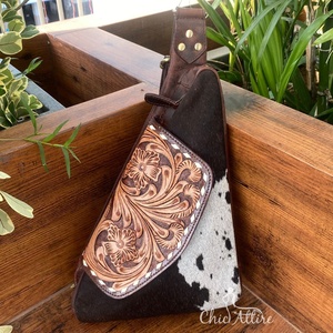 Sacs à dos de randonnée en cuir repoussé à la main pour femmes petits sacs à bandoulière en cuir véritable sacs de poitrine décontractés pour téléphone - Product Image 1