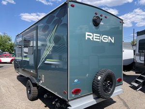 Popular Supply Usado 2019 2020 2024 Reigns 18 RB Diseño moderno con suspensión de torsión independiente Capacidad para 7 personas - Product Image 2