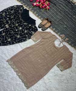 Navratri lehenga choli ด้ายเย็บผ้าคอลเลกชั่นพิเศษ - Product Image 2