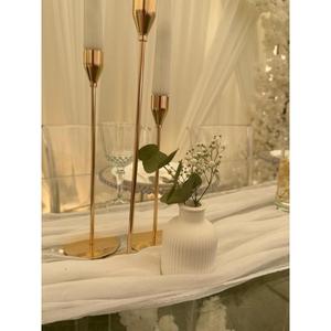 Centro de mesa de metal con temática floral con acabado pulido dorado de primera calidad para obtener a precio de mayorista - Product Image 2