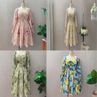 Robe longue moderne en soie à col carré et manches longues, à motifs floraux et à carreaux - Lavable, respirante, coupe classique pour tenue formelle/décontractée/jour/nuit