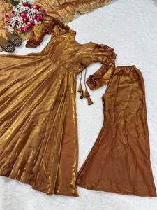 Tenue de fête traditionnelle Fendy Full Flair Anarkali & Palazzo en soie Fendy avec Dupatta en soie Fendy orné de sequins et de broderies - Product Image 5