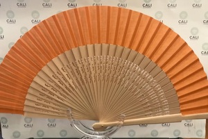 Abanico de mano de bambú para boda con diseño de arte popular tallado pintado DIY artesanía para decoración de impresión de patrón de promoción festiva - Product Image 6