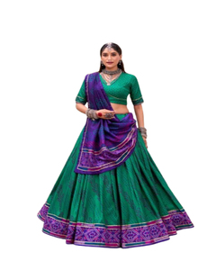 NOUVELLE COLLECTION DE LEHNGA CHOLI NAVRATRI AVEC DUPATTA ET BLOUSE IMPRIMÉES NUMÉRIQUEMENT - Product Image 1
