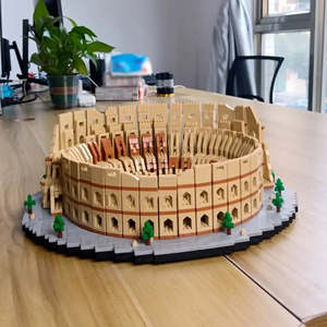 Modelo Arquitectónico a Escala del Coliseo de Roma en Lego MOC - Product Image 2