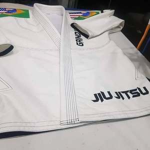 Costume martial de qualité supérieure pour hommes 100% coton Bjj Gi costume Logo personnalisé impression costume d'entraînement de karaté en gros - Product Image 2