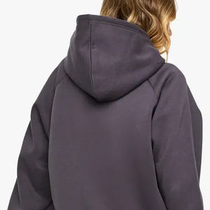 เสื้อฮู้ดดี้ทรงโอเวอร์ไซส์พิมพ์โลโก้ ผ้าเนื้อนุ่ม สำหรับสั่งซื้อจำนวนมาก พร้อมฮู้ดปรับได้ เหมาะสำหรับใส่ลำลองในฤดูหนาว - Product Image 5