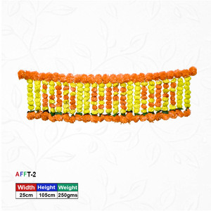 Toran de Flores Artificiales Tejidas - Decoración Festiva Reutilizable y Reciclable de Origen Indio - Product Image 1