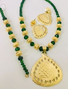 El conjunto de joyería de moda de Dubái Vintage chapado en oro de 24K incluye broches de collar Material de cobre Detalle de diamante hecho en Alemania - Product Image 6