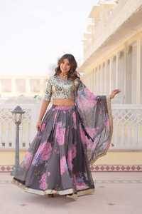 Dernière tenue de créateur Belle soie russe imprimée numérique Lehenga Choli & Choli avec paillettes brodées Travail Femme Mode - Product Image 4