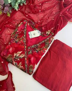 Diseñador Party Wear Faux Georgette Hermosa impresión digital y secuencia Trabajo manual Bordado Kurta con pantalón con conjunto Dupatta - Product Image 1