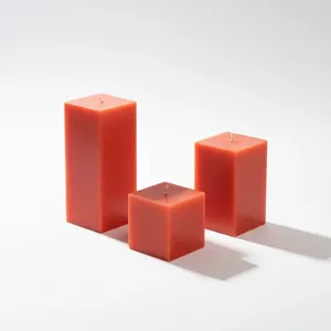 Juego de 3 Velas Cuadradas Rojas para Decoración del Hogar - Product Image 3