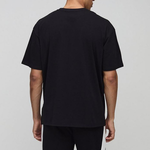 เสื้อยืดผู้ชายทรงกราฟิกขนาดใหญ่น้ำหนักเบาสีดำ - Product Image 6